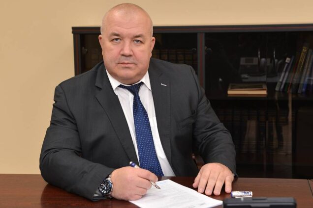 generalnyi-direktor-ao-uraltransmash-dmitrii-semizorov-mp6b6k1g-1593754261