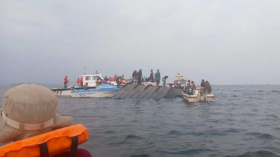 2026-08-12T212330Z_1624684030_RC29XMA8WW2N_RTRMADP_3_ZIMBABWE-BOAT-ACCIDENT
