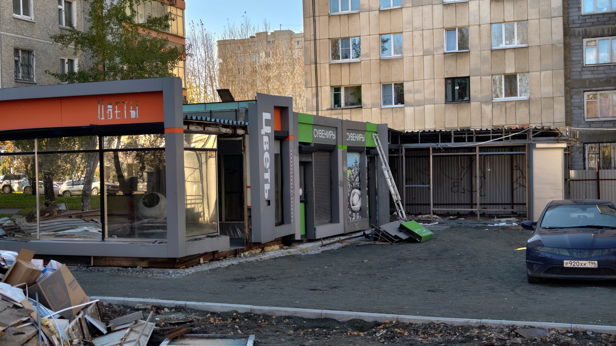 Силовики пришли в мэрию после жалоб владельцев киосков. Есть задержанный