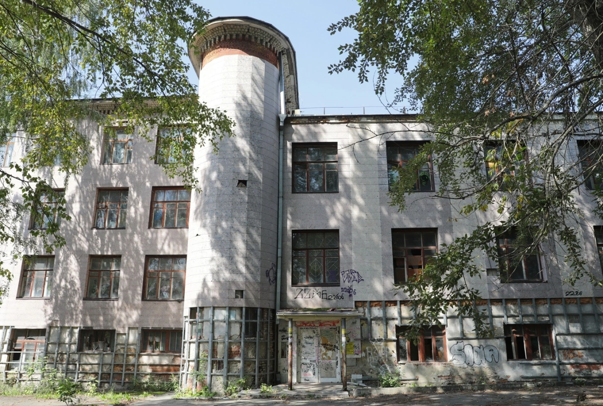 В здании штаба Уральского танкового корпуса планируют открыть гостиницу