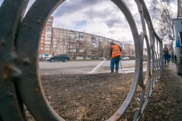 В мэрии Екатеринбурга нашли причину плохой уборки города